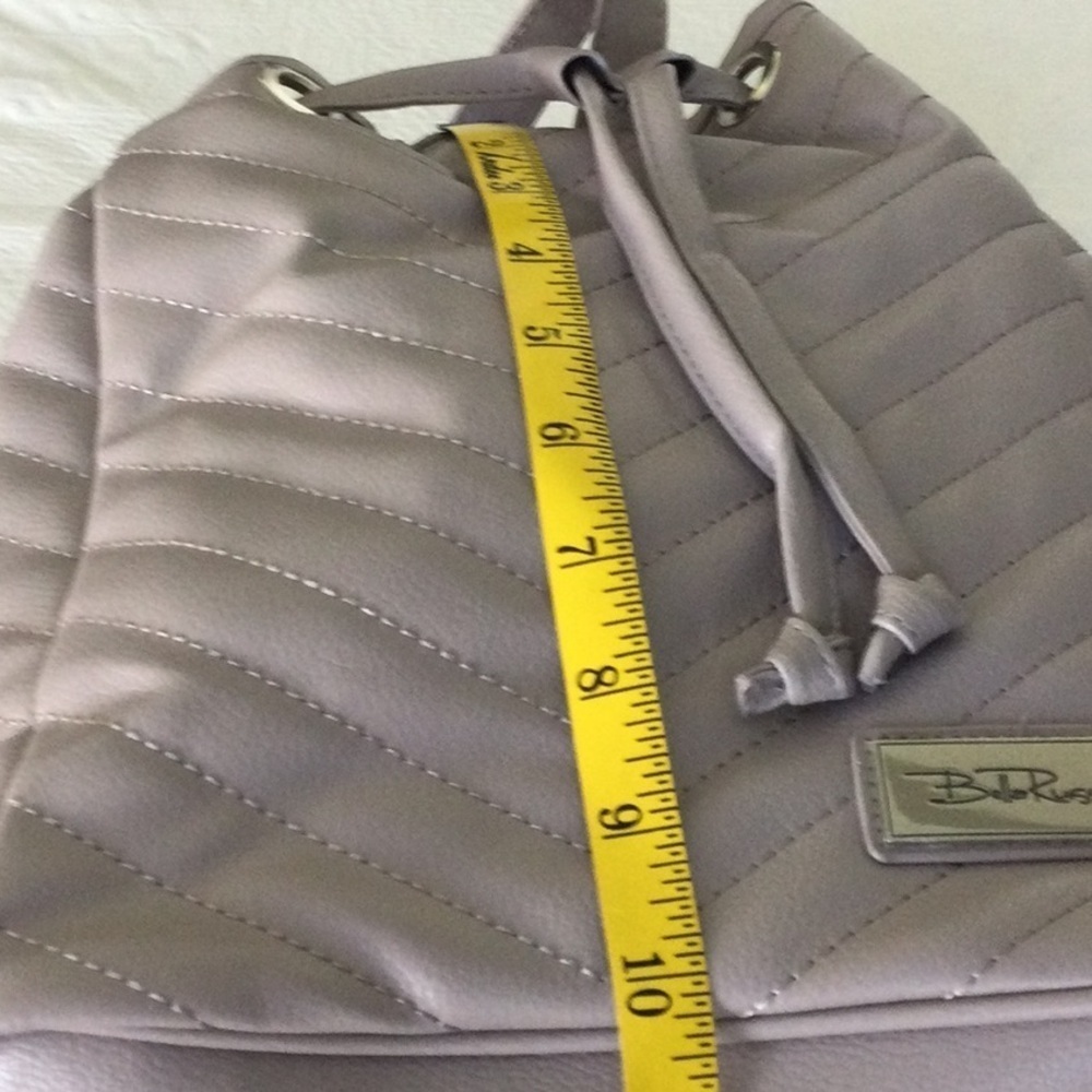 Gray Drawstring Backpack with Soft Vinyl Material - Picture 4 of 5